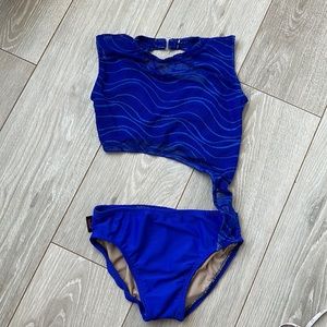 Excellent condition blue leo